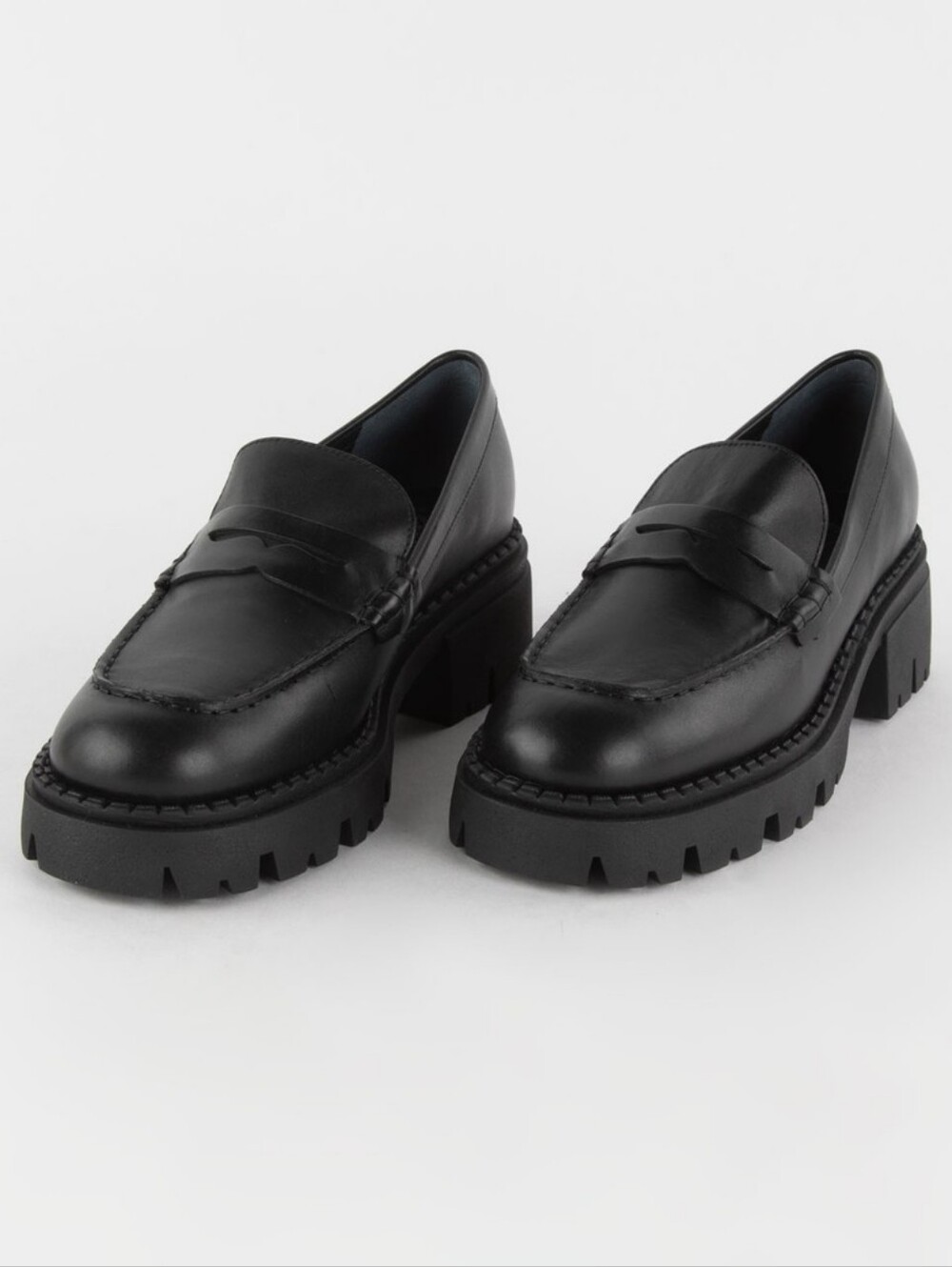 Free People Lyra Lug Sole Platform Leather Penny Loafer in Black